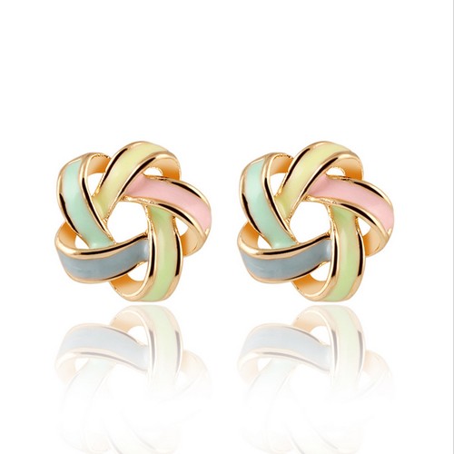 Enameled stud earrings
