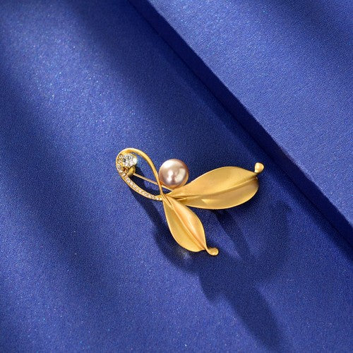 Leaf-shaped brooch