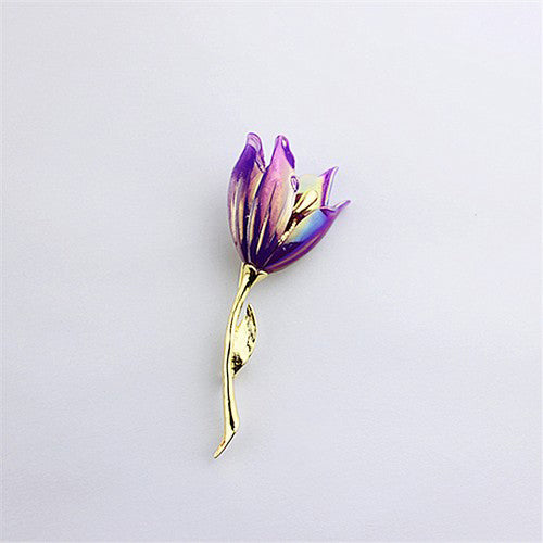 Delicate flower-shaped brooch