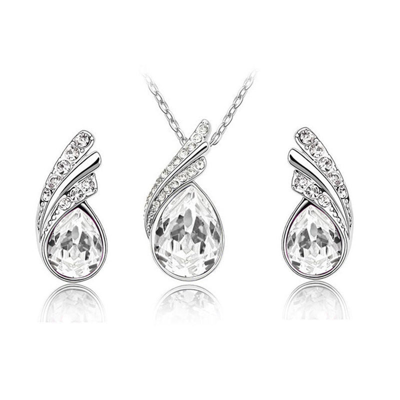 Crystal rhinestone pendant & earrings jewelry set