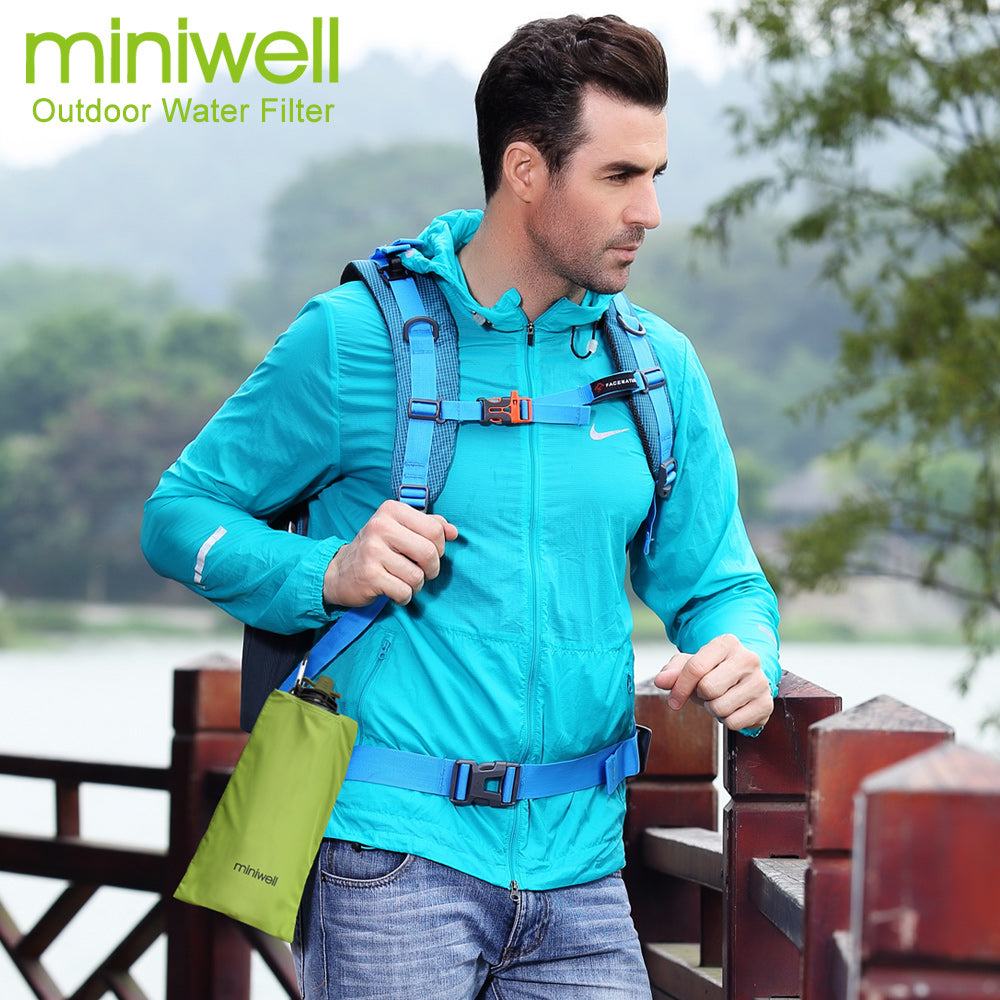 Camping water filtration system with foldable bottle
