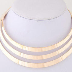 Bib necklace in silver and gold