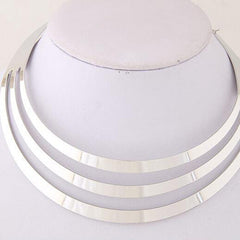 Bib necklace in silver and gold