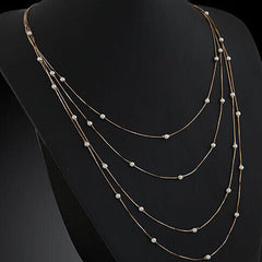 Multilayer Necklace With Pearl Details