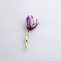 Delicate flower-shaped brooch