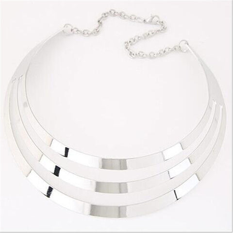 Bib necklace in silver and gold