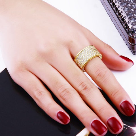 Luxurious pavé wide ring