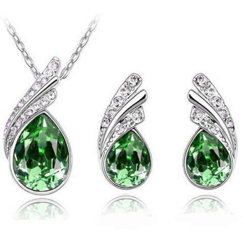 Crystal rhinestone pendant & earrings jewelry set