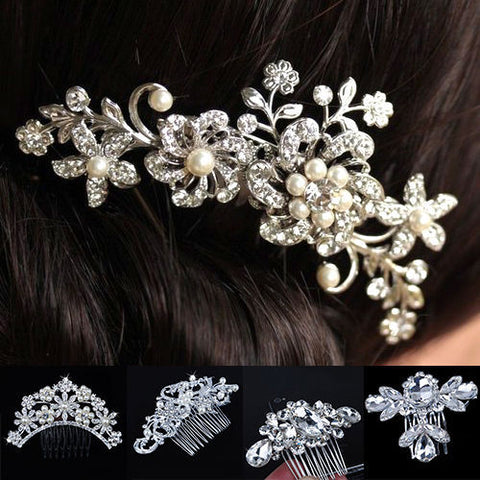 Hair clip with flowery details in crystals and pearls